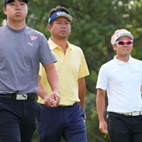 同組でラウンド、左から細野勇策、池田勇太、浅地洋佑 2023年 ACNチャンピオンシップゴルフトーナメント 3日目 池田勇太