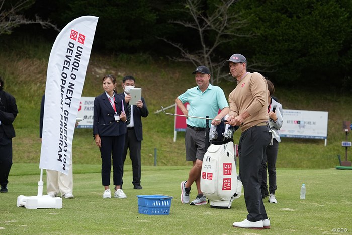 ジュニアとアプローチ対決 2023年 日本オープンゴルフ選手権競技 事前 アダム・スコット