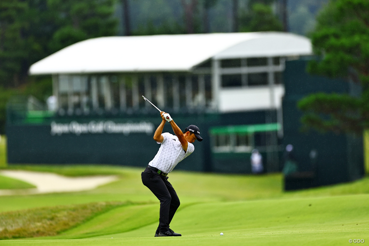 明日は3打差を追う 2023年 日本オープンゴルフ選手権競技 3日目 岩崎亜久竜 フォトギャラリー｜GDO