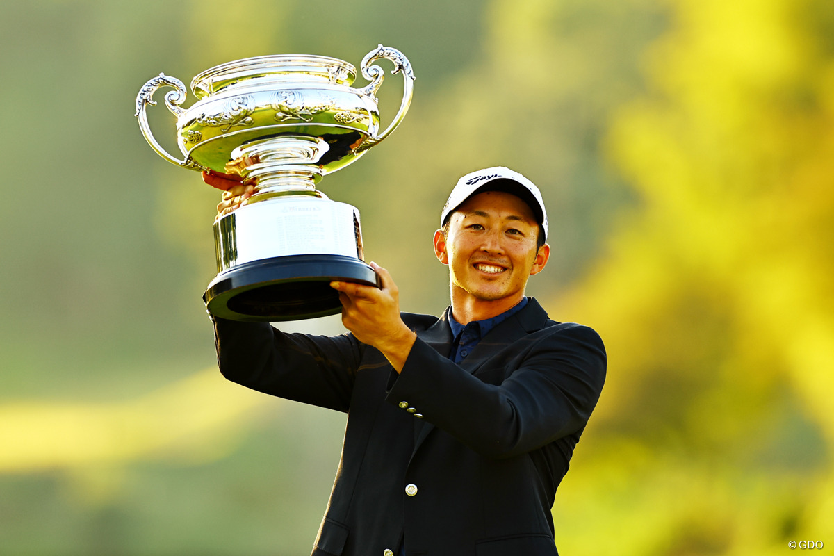 岩崎亜久竜が日本オープンで涙の初優勝 石川遼2位【国内男子ツアー