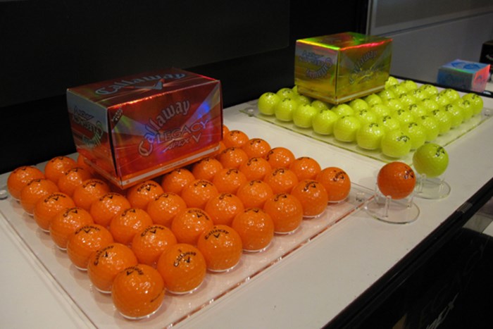 イエローとオレンジの2色「レガシー エイペックス ボール」 キャロウェイ、新ブランド「レイザー」を発表 NO.6