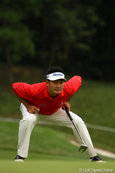 2010年 日本オープンゴルフ選手権競技 初日 ハン・リー 会見の閉めの言葉は「I LOVE GOLF！」でした。好調が続いているようです。ノーボギー6バーディ、単独首位です。