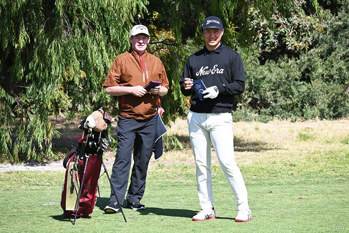 PGAやLPGAツアーの帯同経験もあるキャディ（左）だとか 2023年 アジアパシフィックアマチュアゴルフ選手権 事前 中野麟太朗