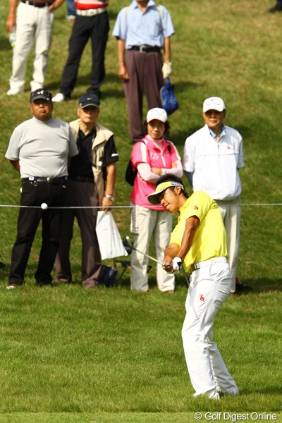 2010年 日本オープンゴルフ選手権競技 3日目 松山英樹 この日はアプローチが冴え、ピンチを何度も凌いだ松山英樹