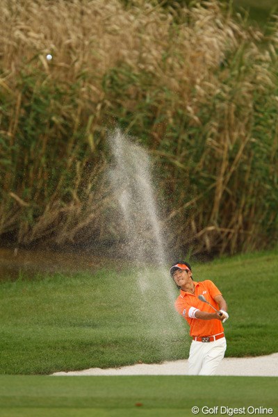 2010年 日本オープンゴルフ選手権競技 3日目 石川遼 15番パー4、今日は1オンならず・・・。
