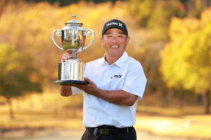 増田伸洋がうれしいシニア初優勝（提供：日本プロゴルフ協会） 2023年 すまいーだカップ シニアゴルフトーナメント 最終日 増田伸洋