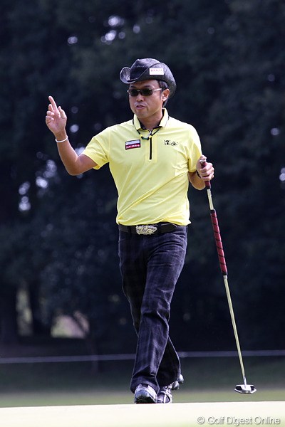 2010年 ブリヂストンオープンゴルフトーナメント 3日目 片山晋呉 14番から18番まで5連続バーディです。