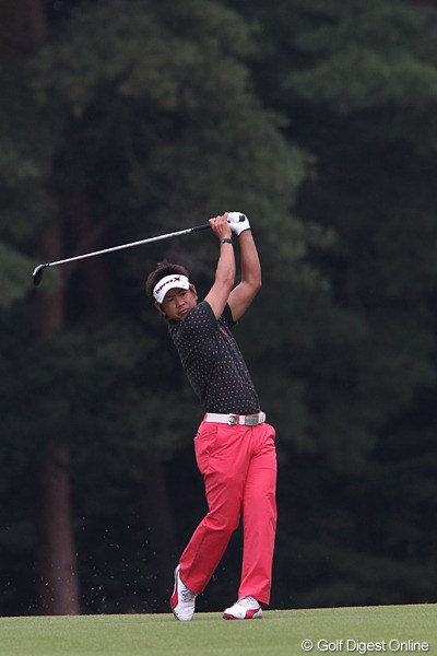 2010年 ブリヂストンオープンゴルフトーナメント 最終日 藤田寛之 6位に入り賞金ランク2位を確保。来月のHSBCへの出場を決めた。