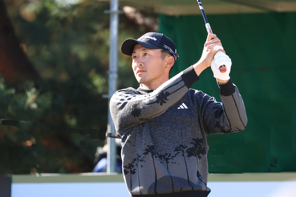 2023年 ゴルフ日本シリーズJTカップ 初日 岩崎亜久竜