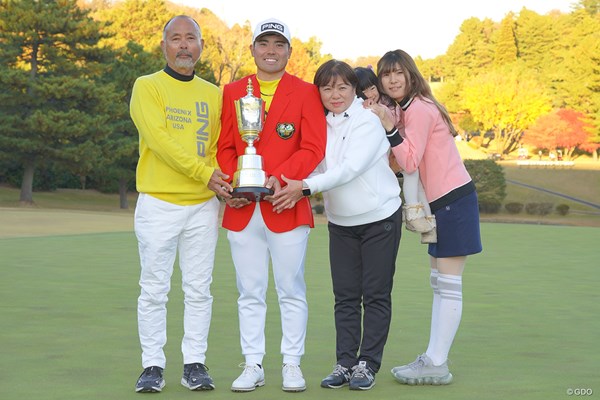 2023年 ゴルフ日本シリーズJTカップ 最終日 蝉川泰果 タイガファミリー。