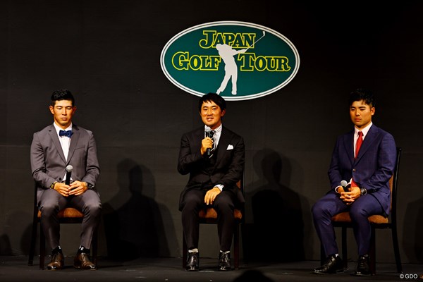 2023年 JGTO表彰式 金谷拓実 中島啓太 蝉川泰果 中島啓太（左）、蝉川泰果（右）とのトークショー
