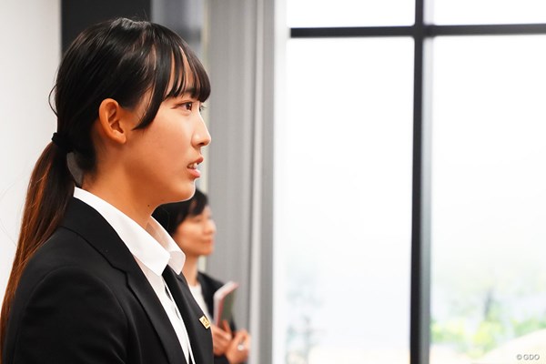 2023年 日本女子プロゴルフ協会 新人セミナー 馬場咲希 左胸元には金バッジ