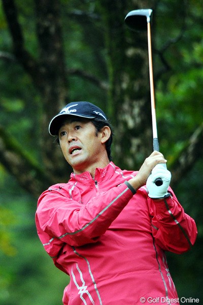 2010年 マイナビABCチャンピオンシップゴルフトーナメント 初日 鈴木亨 今季不調の鈴木亨が連覇を狙える好スタートをきった