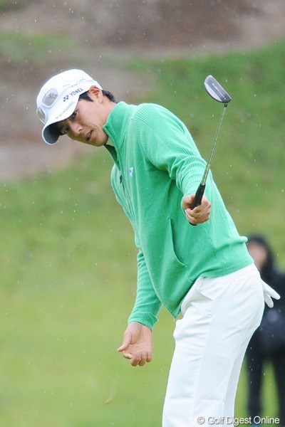 2010年 マイナビABCチャンピオンシップゴルフトーナメント 初日 石川遼 プロ転向して初の優勝がこの試合やったんやなァ。ウォーター・ショットしたんやったなァ。懐かしいなあ・・・。