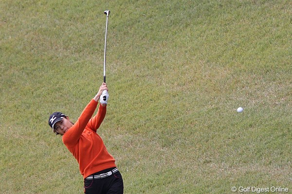 2010年 樋口久子IDC大塚家具レディス 初日 服部真夕