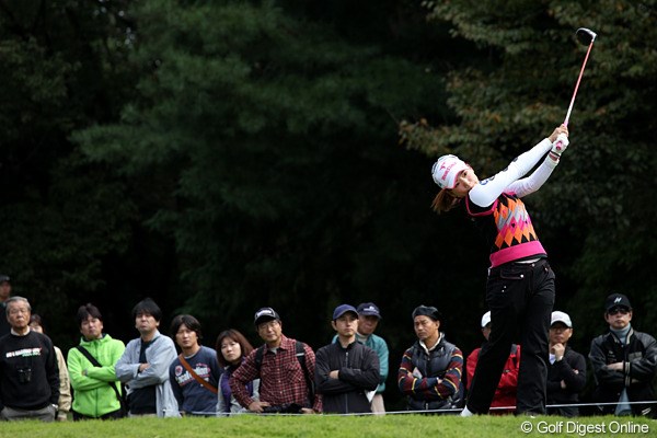 2010年 樋口久子IDC大塚家具レディス 初日 有村智恵
