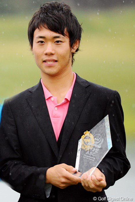 4度目の挑戦で初めて予選を突破した櫻井勝之がベストアマも獲得した 2010年 マイナビABCチャンピオンシップゴルフトーナメント 最終日 櫻井勝之