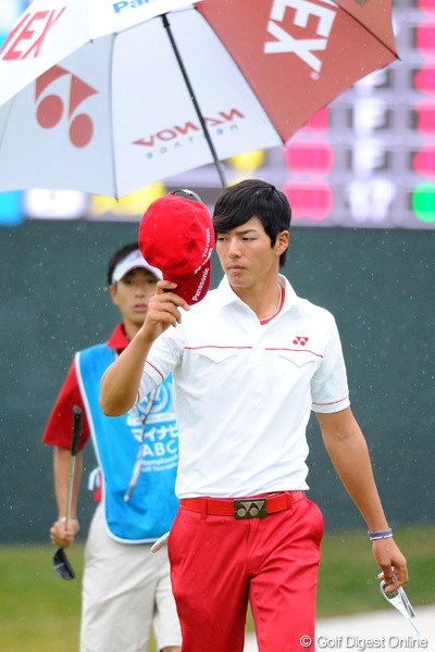 2010年 マイナビABCチャンピオンシップゴルフトーナメント 最終日 石川遼 最終ホール2オンで「さすがは遼君。今日も何かが起こるかも・・・」と思たんやけど・・・。ザンネ～ン！