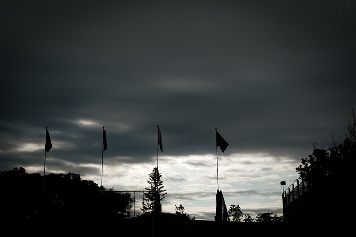 朝から雨が降りそうな空 2024年 ダイキンオーキッドレディスゴルフトーナメント 2日目 朝