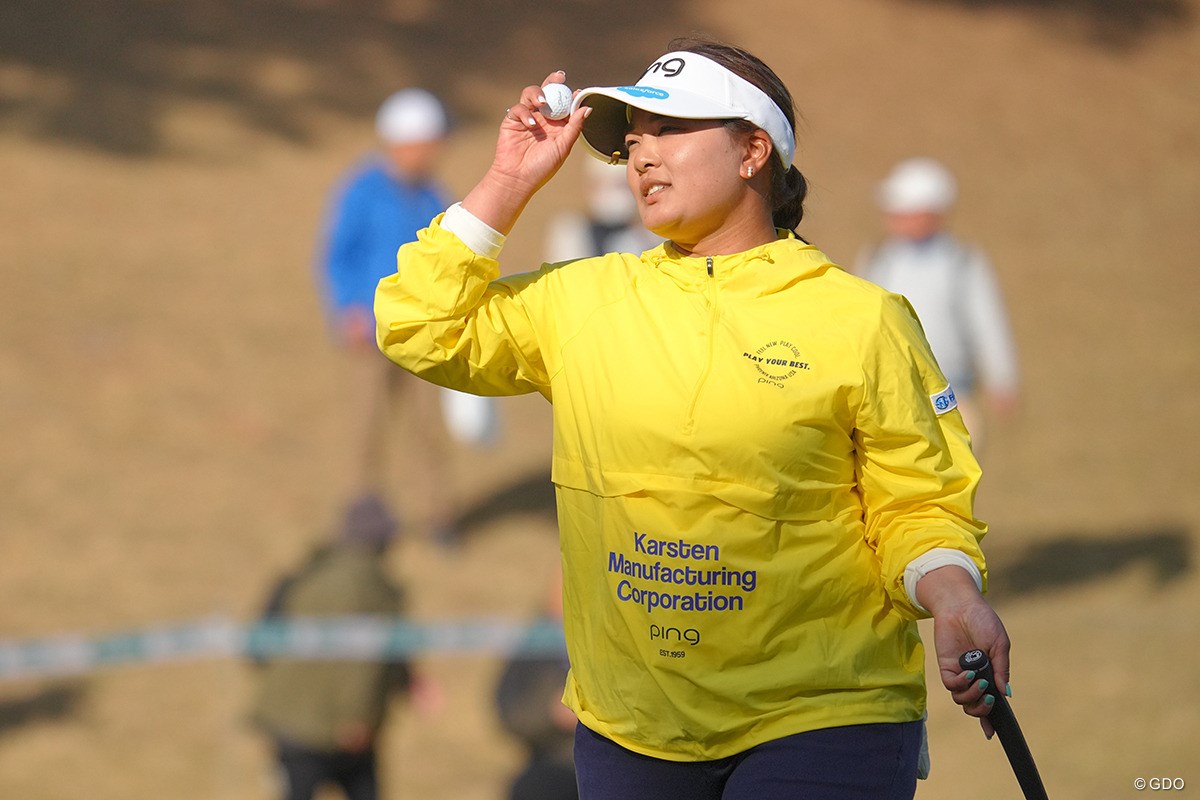 2024年 明治安田レディス ヨコハマタイヤゴルフトーナメント 初日 鈴木愛