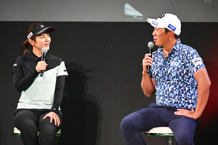 宮里藍さん（左）との軽快なトークも 2024年 ジャパンゴルフフェア 宮里藍 堀川未来夢
