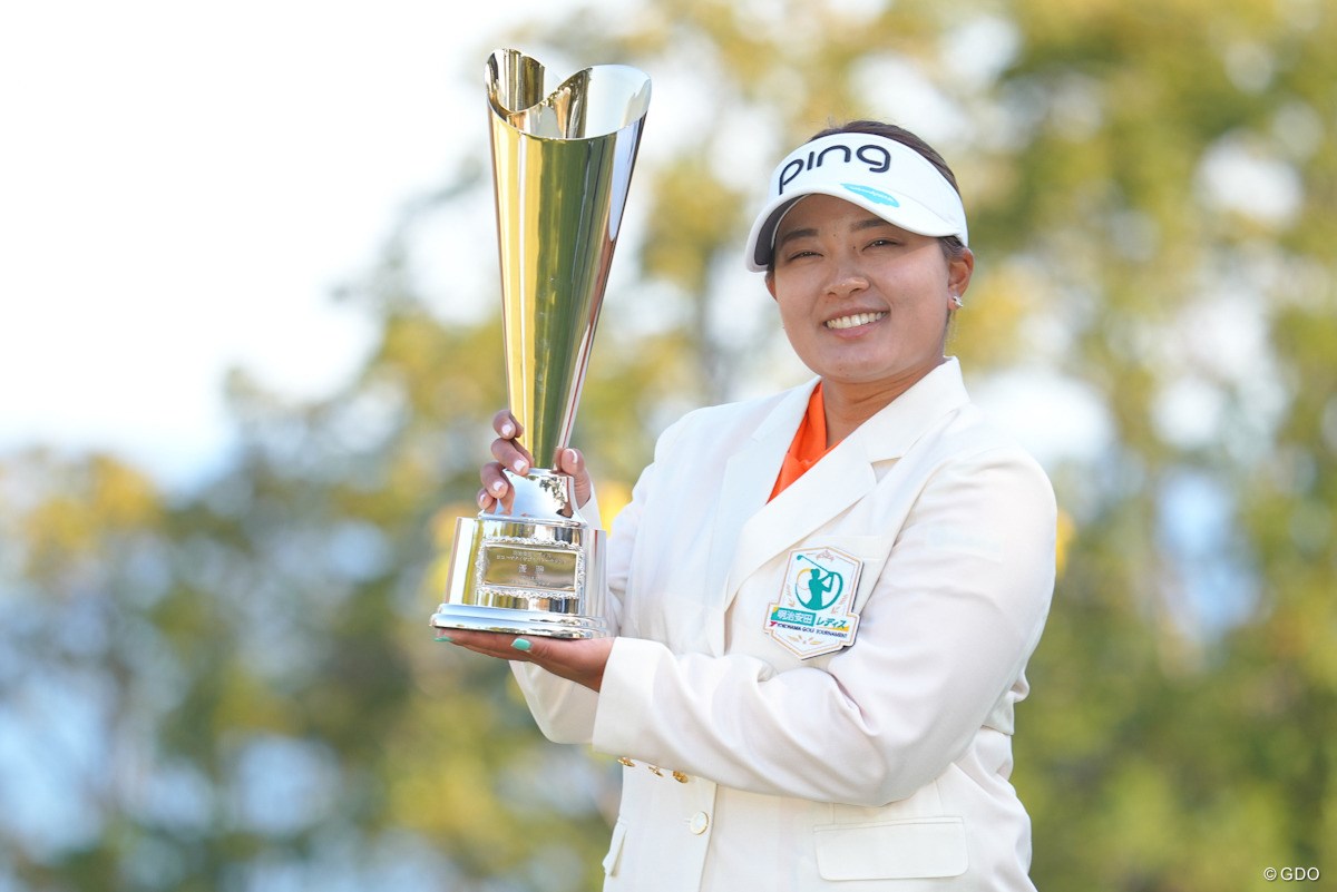 2024年 明治安田レディス ヨコハマタイヤゴルフトーナメント 最終日 鈴木愛