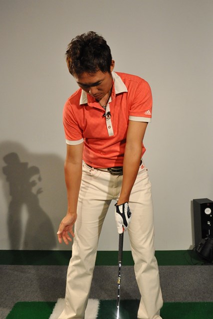 左腕は上から右腕は下から でスライス矯正 スライスを治す Gdo ゴルフレッスン 練習