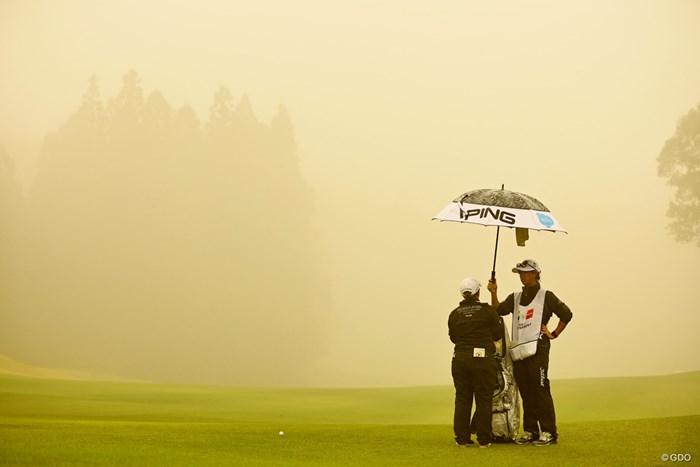 雨に続き霧まで… 2024年 Vポイント×ENEOS ゴルフトーナメント 最終日 鈴木愛