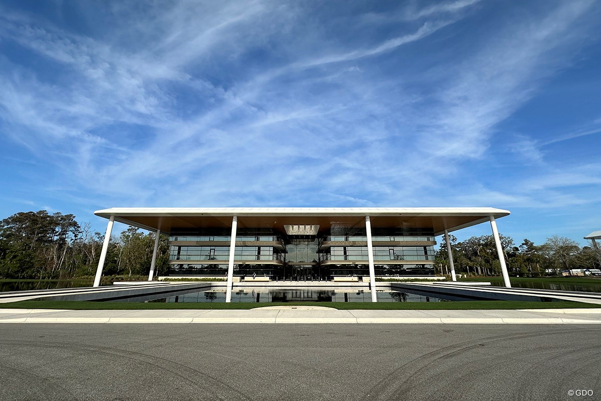 2024年 ザ・プレーヤーズ選手権 PGAツアー本社 アイランドグリーンのようなつくり