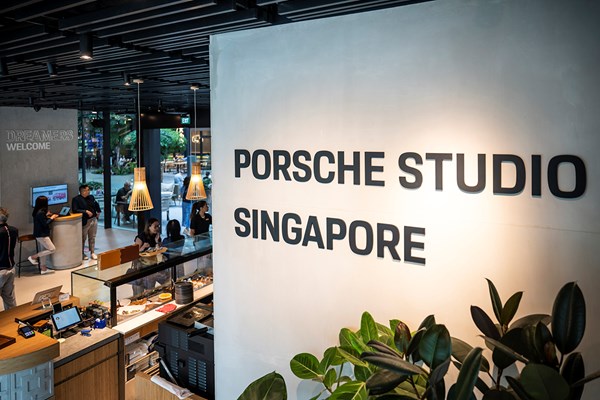 2024年 ポルシェ シンガポールクラシック 最終日 ポルシェ 1月にオープンしたポルシェスタジオ（提供：Porsche Singapore）