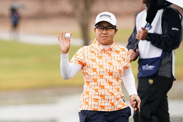 畑岡奈紗は前週の予選落ちを経て上位でプレー