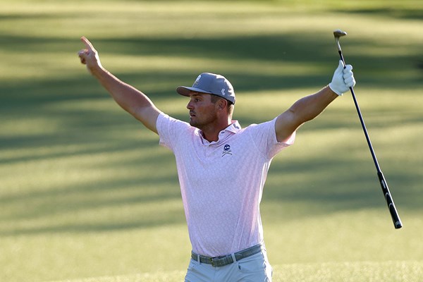 ピンチに陥った最終18番で優勝戦線に踏みとどまるスーパーバーディ(Jamie Squire/Getty Images)