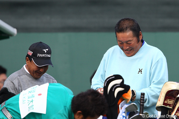 ジャンボ尾崎が倉本昌弘に平謝り！？ 【国内男子ツアー JGTO】 ｜GDO