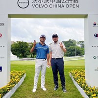 小平智選手（左）も一緒に。久々に中国に来ました 2024年 ボルボ中国オープン 事前 小平智 川村昌弘