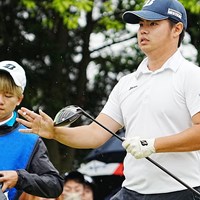 ティショットを放ちフェアウェイに向かう 2024年 関西オープンゴルフ選手権競技 最終日 多田旺生