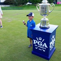 優勝者に贈られるワナメーカートロフィー(Darren Carroll/PGA of America) 2024年 全米プロゴルフ選手権 最終日 ワナメーカートロフィー