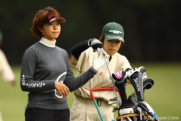 2010年 LPGAツアーチャンピオンシップリコーカップ 初日 森田理香子 5アンダーで単独首位に立った森田理香子
