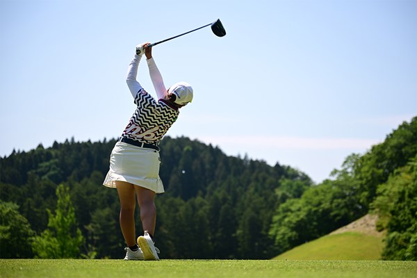 2024年 ヨネックスレディスゴルフトーナメント 2日目 大須賀望 小柄でもダイナミック！（Atsushi Tomura/Getty Images）