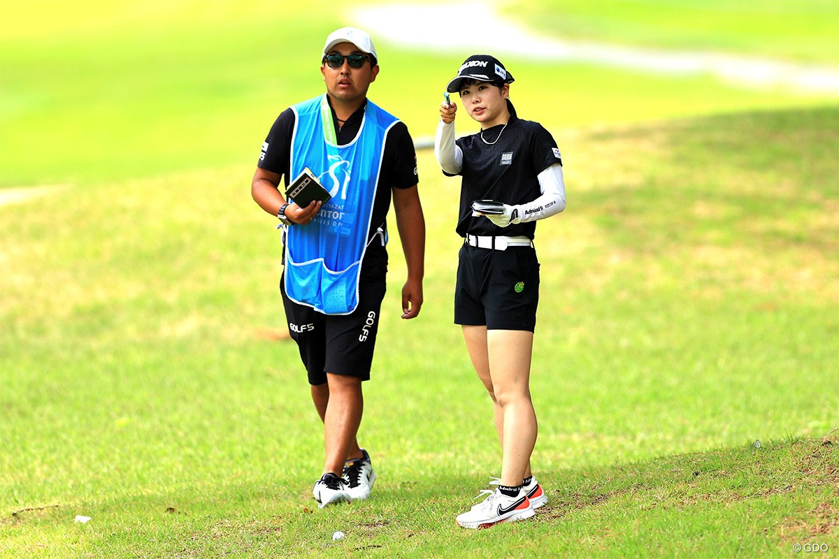 2024年 宮里藍 サントリーレディスオープンゴルフトーナメント 2日目 尾関彩美悠
