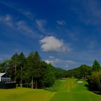 ブルースカイ 2024年 BMW 日本ゴルフツアー選手権 森ビルカップ 3日目 塚田陽亮