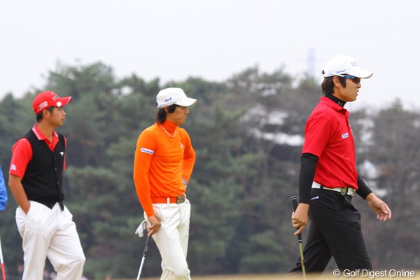 2010年 ゴルフ日本シリーズJTカップ 初日 キム・キョンテ、石川遼、池田勇太 最終組で回った賞金王を争う3選手。大きく明暗の別れた初日となった