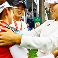 山下美夢有を笑顔で出迎え 2024年 KPMG全米女子プロゴルフ選手権 最終日