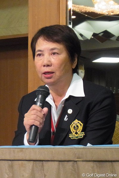 樋口久子会長／LPGA2011年日程発表 2011年シーズンの日程発表を行う樋口久子・日本女子プロゴルフ協会会長