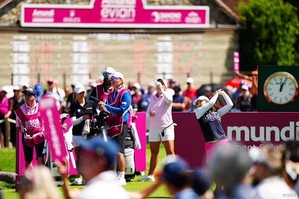 2024年 アムンディ エビアン選手権 4日目 古江彩佳 大会カラーのピンクをまとって逆転