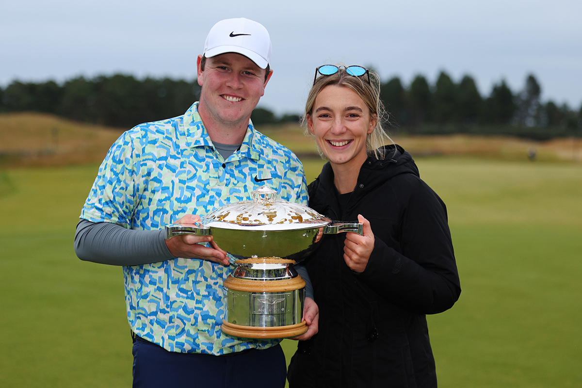 ロバート・マッキンタイアの優勝ギアをチェック (Andrew Redington/Getty Images)