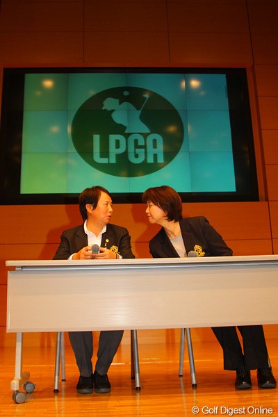 樋口久子、小林浩美／2010年LPGA総会 カリスマの樋口会長の後任として、多くの勉強・課題を抱える小林浩美新会長