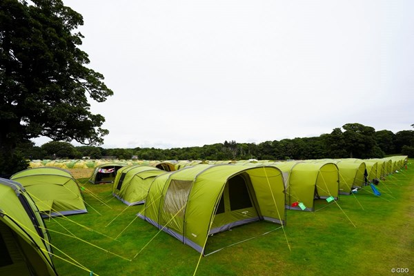 2024年 全英オープン 最終日 キャンプ こちらが通常のテント
