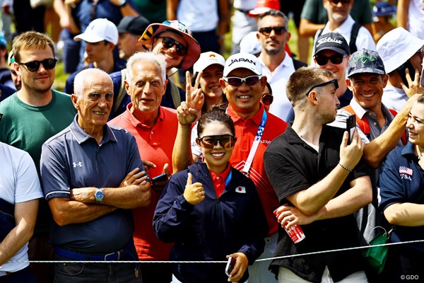 2024年 パリ五輪 最終日 山下美夢有 女王も応援に