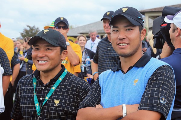 2024年 プレジデンツカップ 事前 丸山茂樹 松山英樹 2013年大会で副キャプテンを務める丸山茂樹（左）と松山英樹（大会提供）