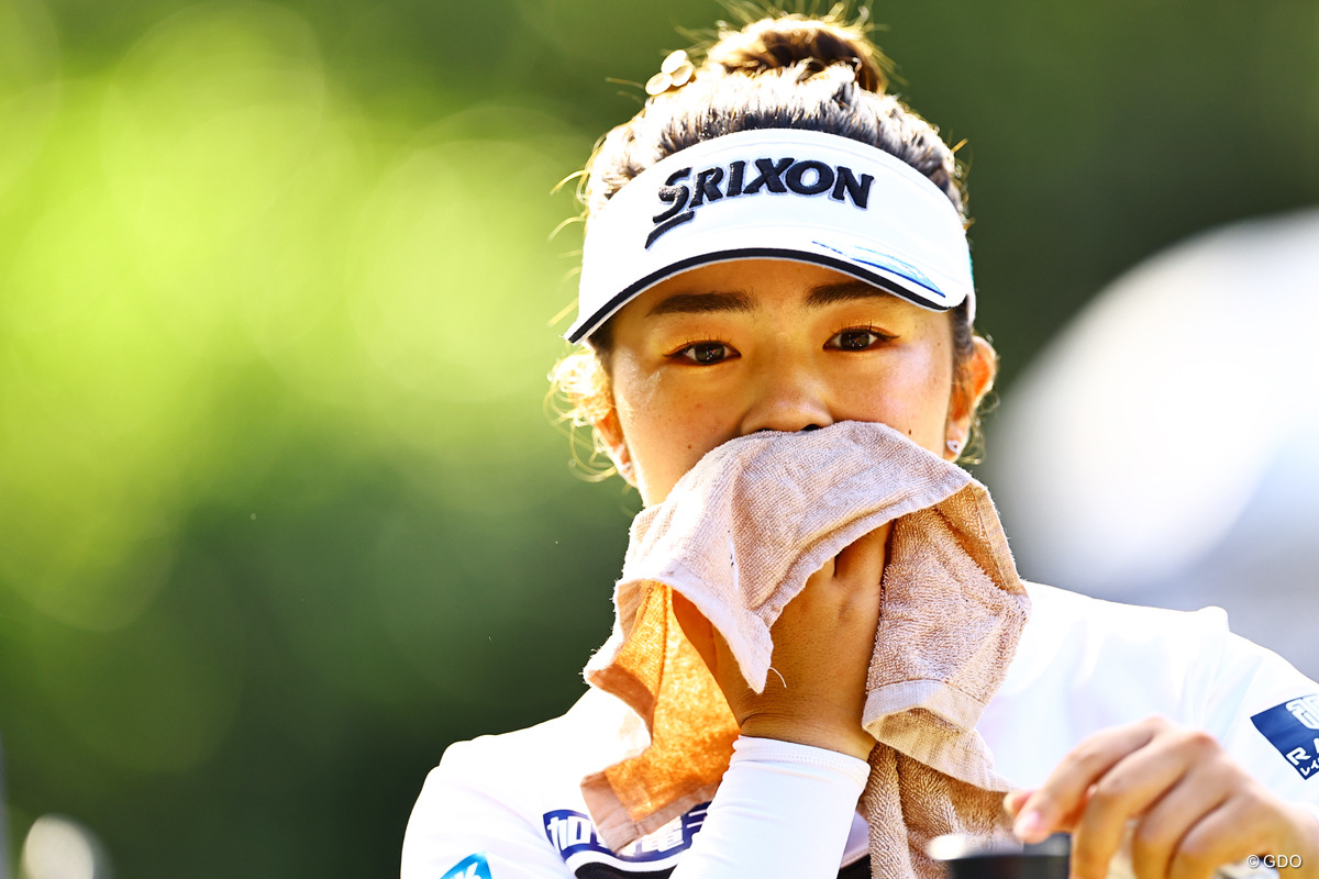 ルーキー菅楓華が「うれしい」首位発進 1打差2位に山下美夢有